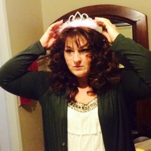 Meet your Posher, Helen